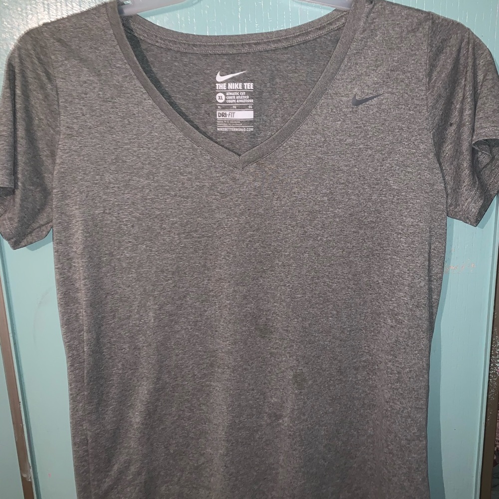 Nike tee
